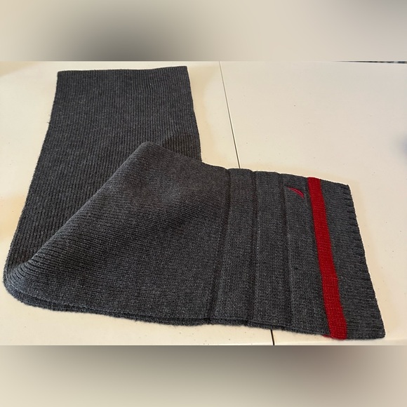 NAUTICA Logo Men's Gray 100% Acrylic Scarf OS - Picture 2 of 6